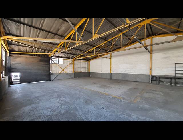 285M² WAREHOUSE TO LET IN SPARTAN